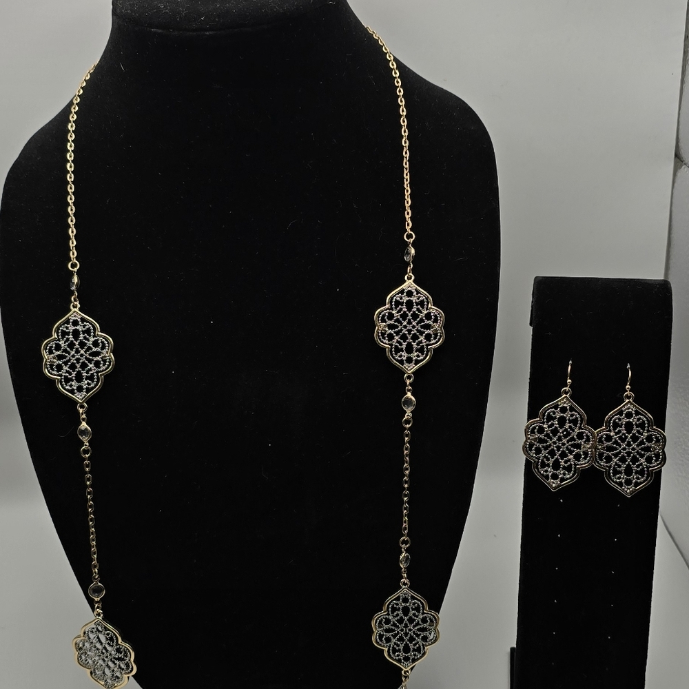 Elegant Gold and Silver Necklace and Earring Set